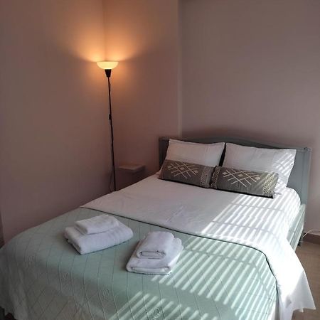 Double M Comfy Flat Lägenhet Markópoulon Exteriör bild