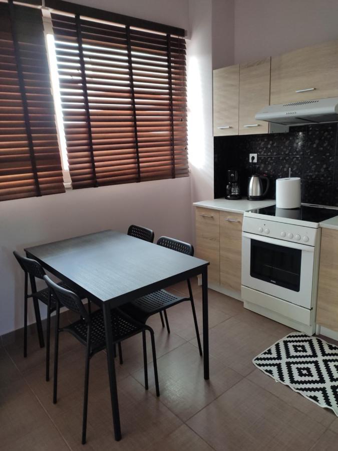 Double M Comfy Flat Lägenhet Markópoulon Exteriör bild