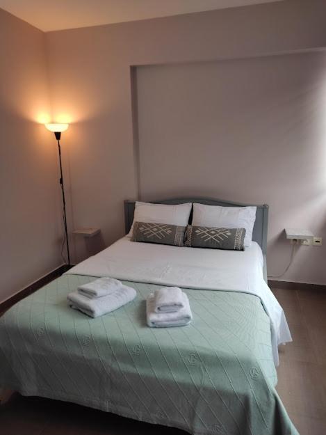 Double M Comfy Flat Lägenhet Markópoulon Exteriör bild