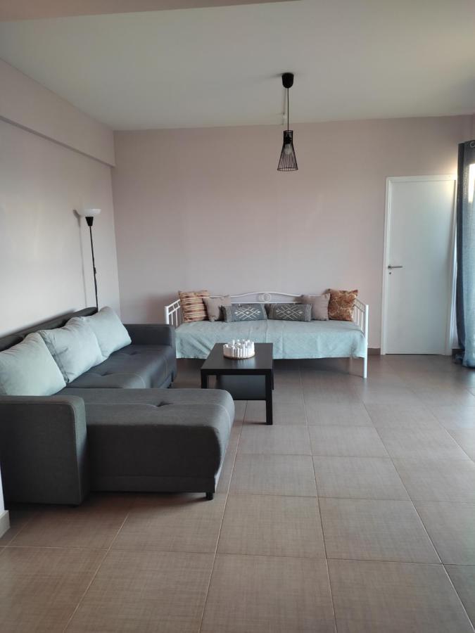 Double M Comfy Flat Lägenhet Markópoulon Exteriör bild